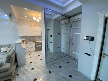 3 otaqlı yeni tikili - Ağ şəhər q. - 92 m²