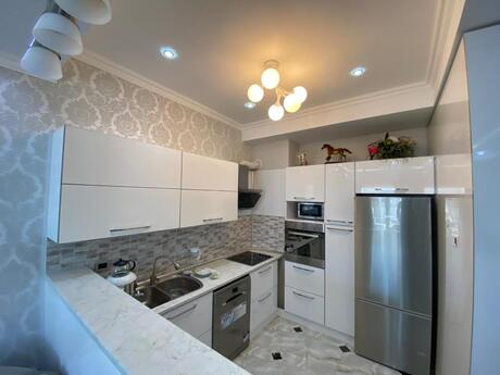 3 otaqlı yeni tikili - Ağ şəhər q. - 92 m²