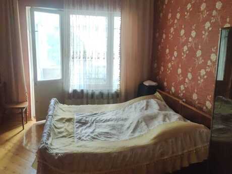 2 otaqlı köhnə tikili - Elmlər Akademiyası m. - 55 m²