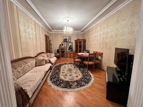 3-комн. вторичка - м. Шах Исмаил Хатаи - 110 м²
