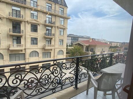 3 otaqlı yeni tikili - Ağ şəhər q. - 145 m²
