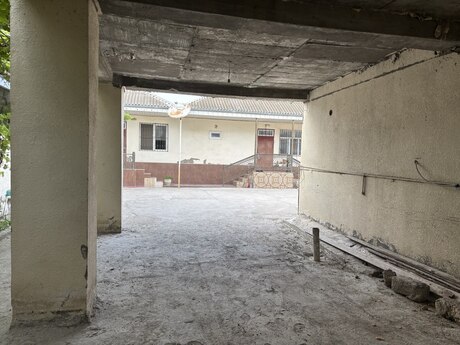 5 otaqlı həyət evi/bağ evi - Sabunçu q. - 10 m²
