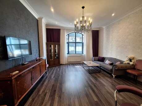 Elan №6296919 - Bakı, Nizami m., 2 otaqlı, 80 m², 13/22 mərtəbə