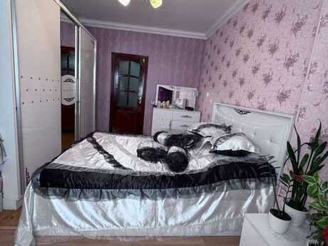 3 otaqlı köhnə tikili - Massiv D q. - 91 m²