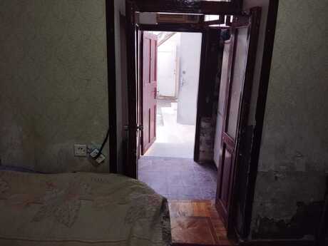 1 otaqlı köhnə tikili - Nizami m. - 20 m²
