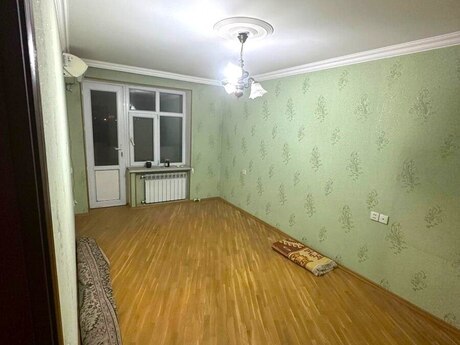 4 otaqlı köhnə tikili - Xətai r. - 92 m²