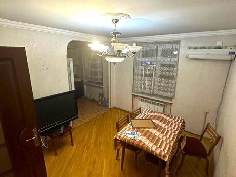 4 otaqlı köhnə tikili - Xətai r. - 92 m²