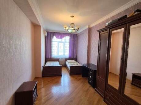 3 otaqlı yeni tikili - Nizami m. - 134 m²