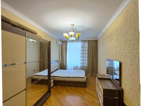 3 otaqlı yeni tikili - Nizami m. - 134 m²