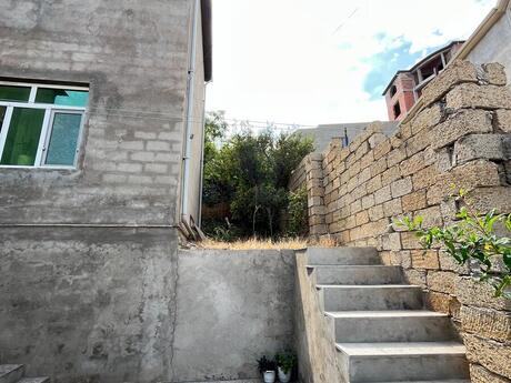 5 otaqlı həyət evi/bağ evi - Badamdar q. - 200 m²