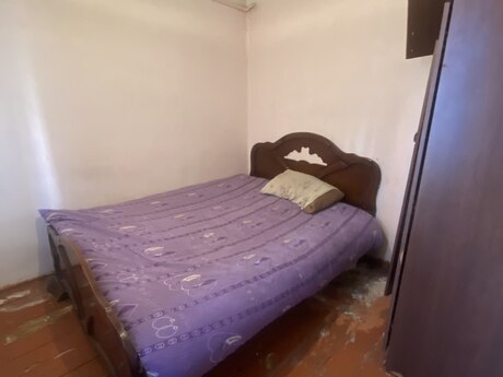 2 otaqlı köhnə tikili - Elmlər Akademiyası m. - 35 m²