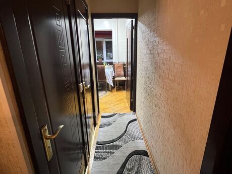 3 otaqlı köhnə tikili - Bakıxanov q. - 80 m²