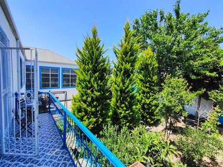 6 otaqlı həyət evi/bağ evi - Mərdəkan q. - 300 m²