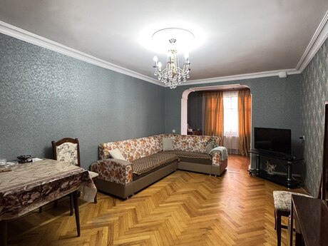 3 otaqlı mənzil, 75 m², Elmlər Akademiyası: 219 000 ₼ 2