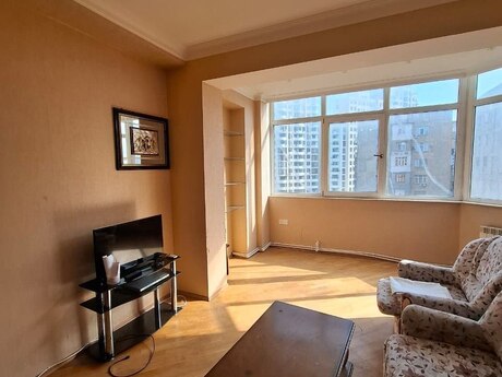 2 otaqlı yeni tikili - 8 Noyabr m. - 75 m²