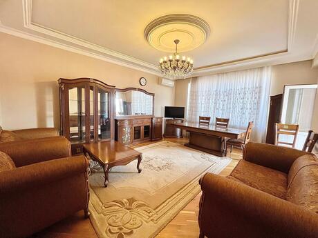Elan №6297225 - Bakı, Nizami m., 2 otaqlı, 101 m², 15/16 mərtəbə