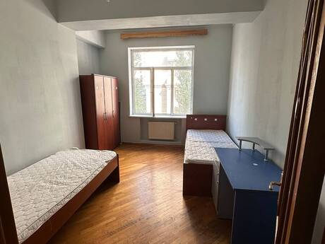 3 otaqlı yeni tikili - 28 May m. - 130 m²