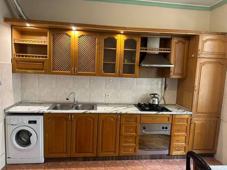 3 otaqlı yeni tikili - 28 May m. - 130 m²