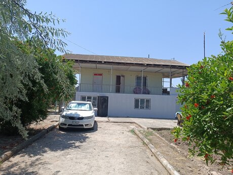 4 otaqlı həyət evi/bağ evi - Bilgəh q. - 110 m²