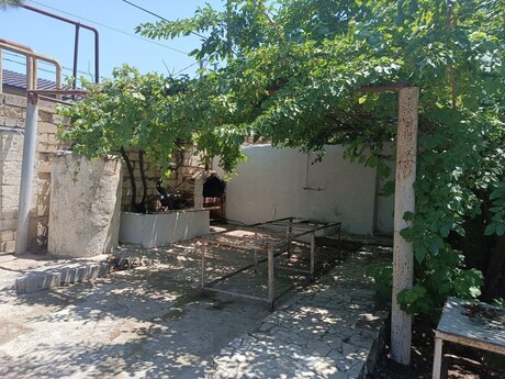 4 otaqlı həyət evi/bağ evi - Bilgəh q. - 110 m²
