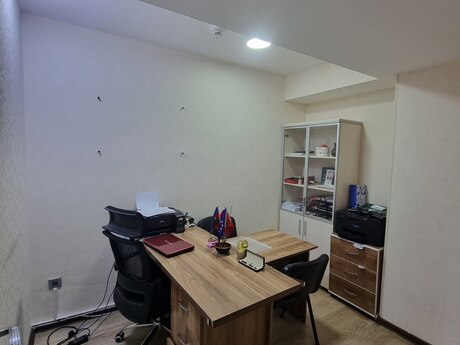1 otaqlı ofis - 28 May m. - 8 m²