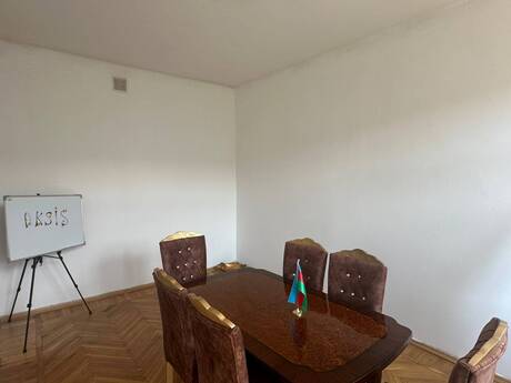 2 otaqlı köhnə tikili - 28 May m. - 43 m²