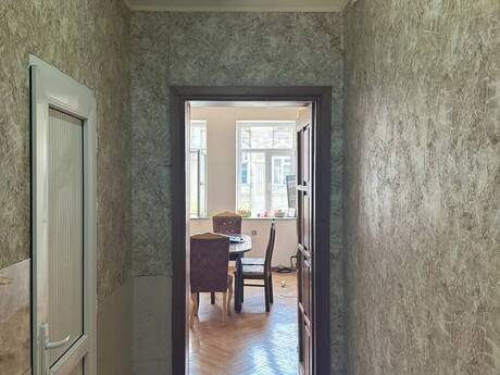 2 otaqlı köhnə tikili - 28 May m. - 43 m²