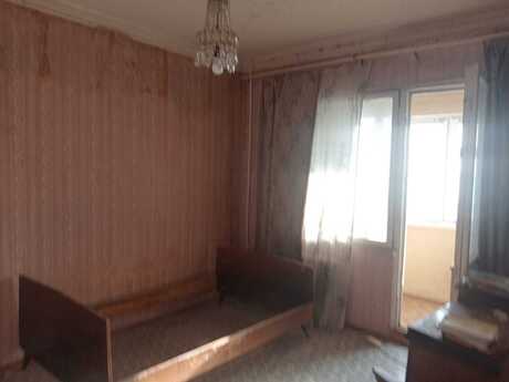 3 otaqlı köhnə tikili - Əhmədli q. - 90 m²
