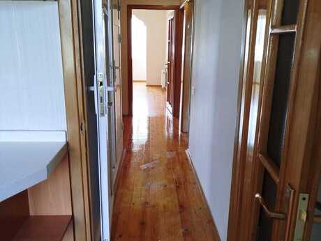 5-комн. вторичка - м. Ази Асланов - 120 м²