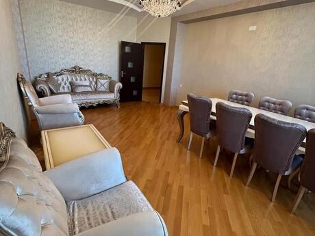 Elan №6297733 - Bakı, Memar Əcəmi m., 3 otaqlı, 135 m², 16/17 mərtəbə