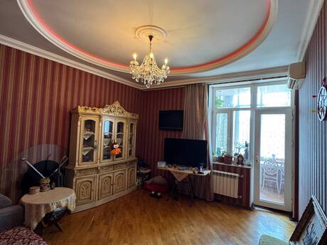 3-комн. новостройка - м. Элмляр Академиясы - 102 м²