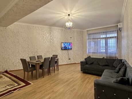 Объявление №6297829 - Баку, Сабаильский р., 3-комн., 110 м², 4/15 этаж