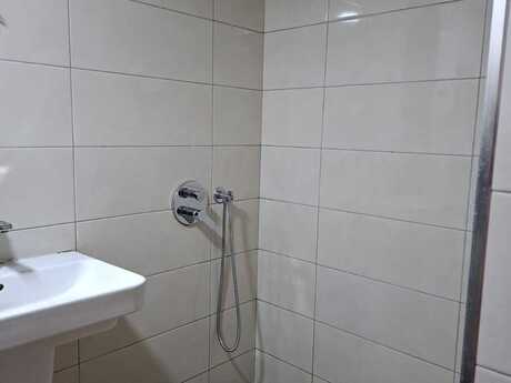 3-комн. вторичка - м. Элмляр Академиясы - 75 м²