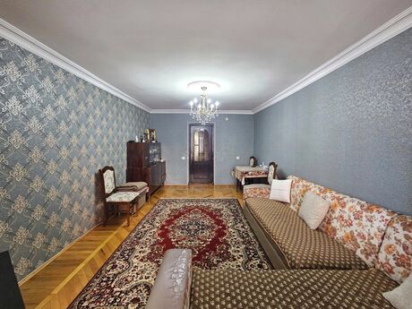 Elan №6298017 - Bakı, Yasamal q., 3 otaqlı, 70 m², 3/5 mərtəbə