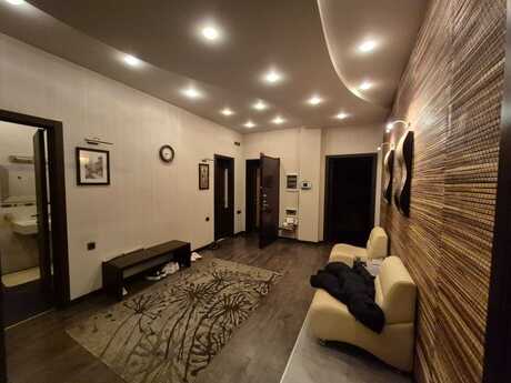 4 rooms · 250 m² · floor 11/16, Sahil