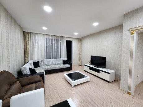 Kirayə 2 otaqlı mənzil, 80 m², Nəsimi: 2 000 ₼/ay 2