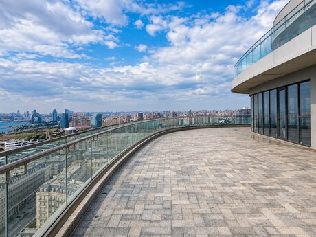 4 otaqlı yeni tikili - Ağ şəhər q. - 220 m²