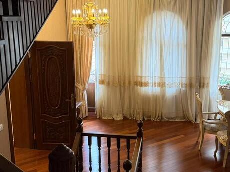 6-комн. дом/дача - м. Насими - 400 м²