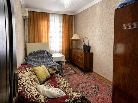 Elan №6298979 - Bakı, Neftçilər m., 4 otaqlı, 80 m², 5/5 mərtəbə