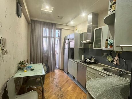 3 otaqlı mənzil, 95 m², 20 Yanvar: 230 000 ₼ 3