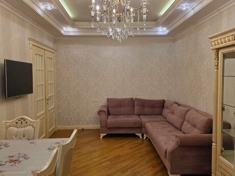 3-room apartment for rent, 110 m², Nəsimi: 750 ₼/mo 2