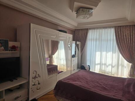 3-комн. новостройка - м. Нариман Нариманов - 126 м²