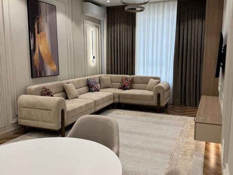 Kirayə 3 otaqlı mənzil, 150 m², 28 May: 3 600 ₼/ay 2