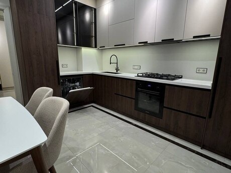 Kirayə 3 otaqlı mənzil, 150 m², 28 May: 3 600 ₼/ay 4