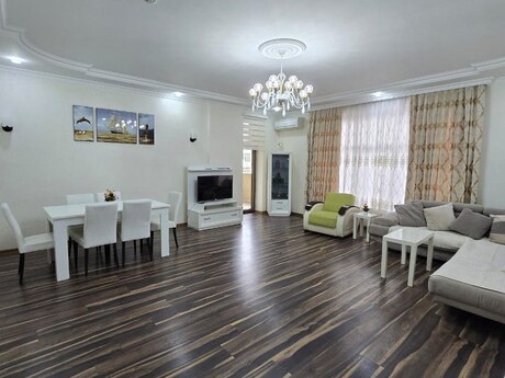 Elan №6299369 - Bakı, Nizami m., 3 otaqlı, 175 m², 11/23 mərtəbə
