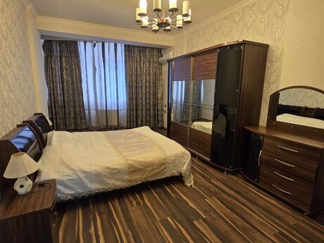Аренда: 3-комнатная квартира, 175 м², Nizami: 1 300 ₼/мес 4
