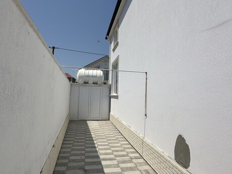 4 otaqlı həyət evi, 200 m², Yeni Ramana: 205 000 ₼ 4