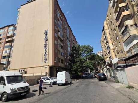 Elan №6299589 - Bakı, Elmlər Akademiyası m., 6 otaqlı, 264 m², 10/10 mərtəbə