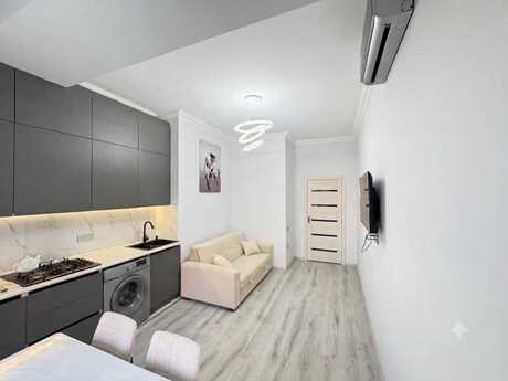 Elan №6299698 - Bakı, 28 May m., 2 otaqlı, 67 m², 7/12 mərtəbə