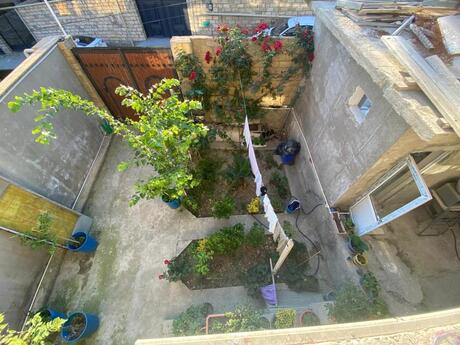 8 otaqlı həyət evi/bağ evi - Badamdar q. - 300 m²